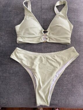 Light Sage Textured Ring-Front Bikini Set - Stylish Two-Piece Swim